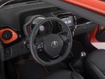 Toyota Aygo x-cite 5-Door 2014 года